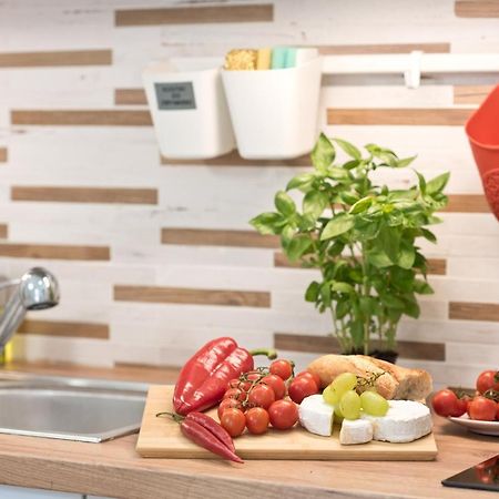 Apartament Centrum 3 Torun Bagian luar foto