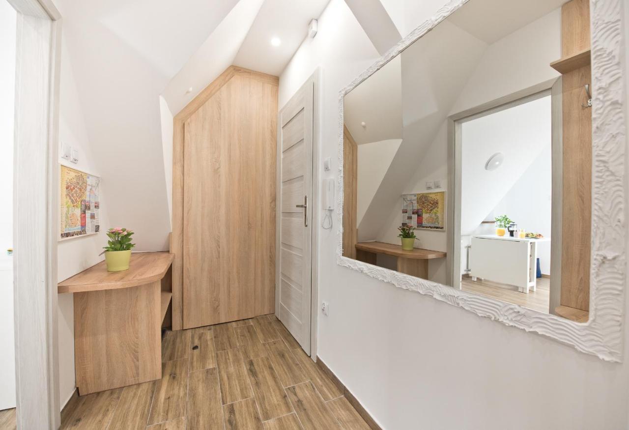 Apartament Centrum 3 Torun Bagian luar foto