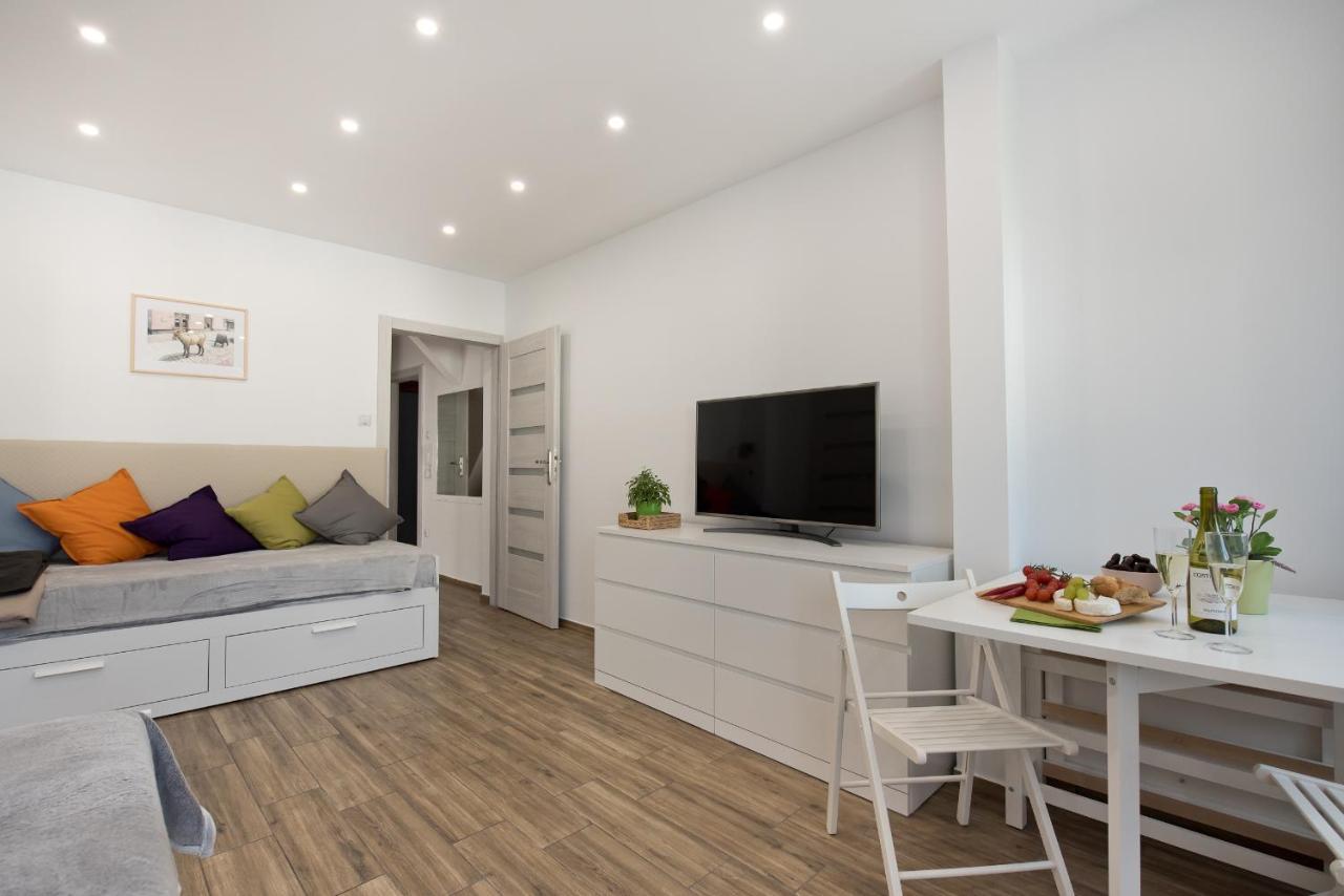 Apartament Centrum 3 Torun Bagian luar foto