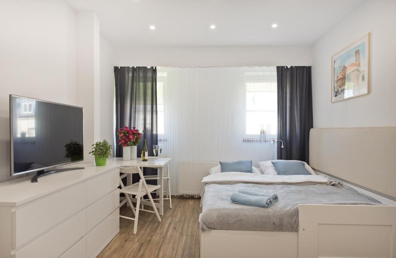 Apartament Centrum 3 Torun Bagian luar foto