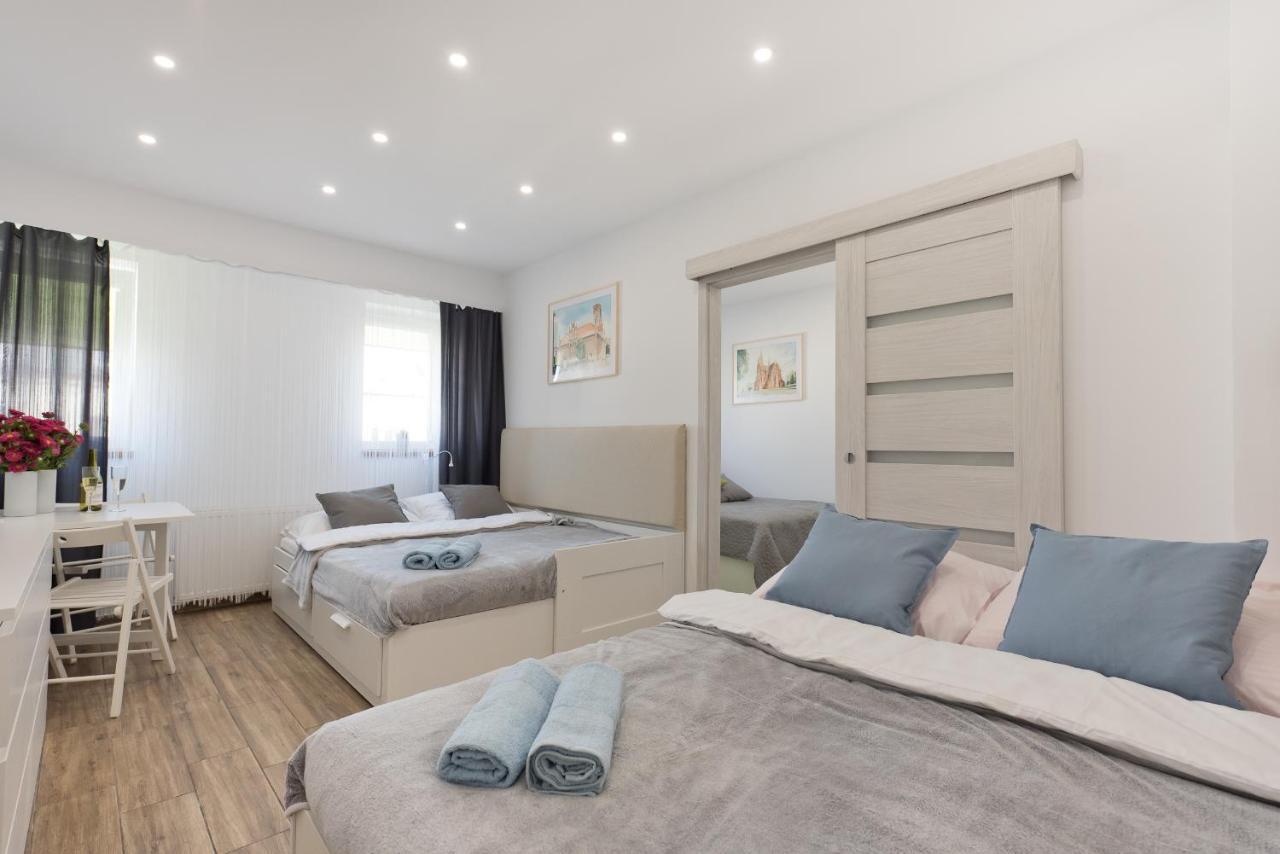 Apartament Centrum 3 Torun Bagian luar foto