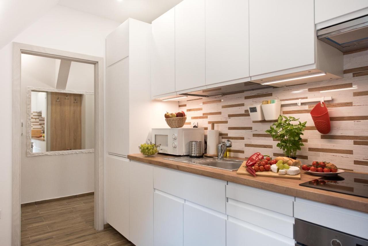Apartament Centrum 3 Torun Bagian luar foto