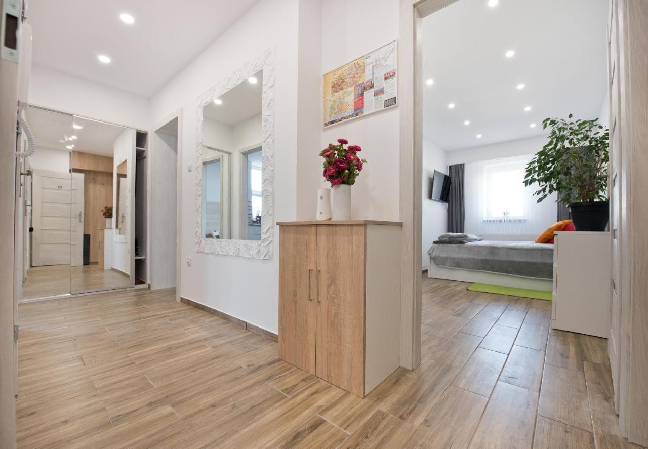Apartament Centrum 3 Torun Bagian luar foto
