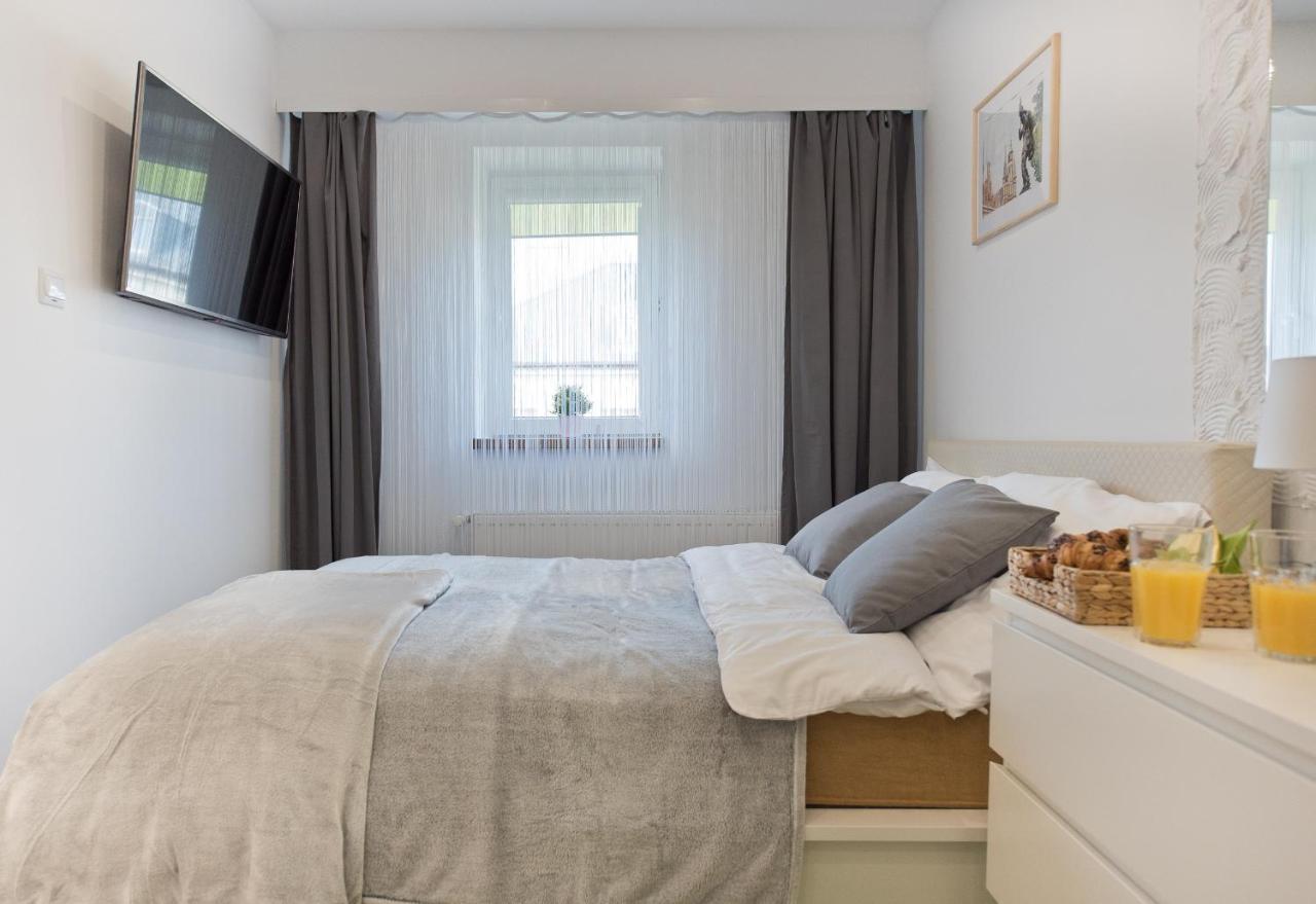Apartament Centrum 3 Torun Bagian luar foto